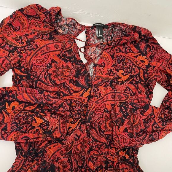 Forever 21| Medium Romper| Super soft| 100% Rayon| With pockets| Paisley print - Picture 8 of 13